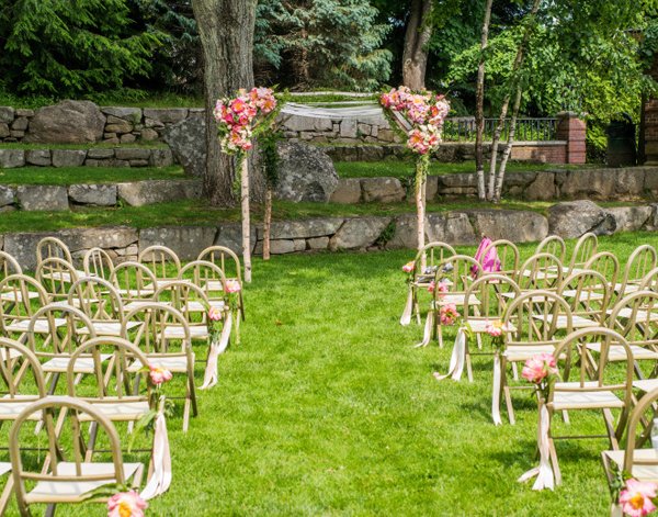 2015 bohemian chic outdoor garden wedding cerenomy decorations ideas