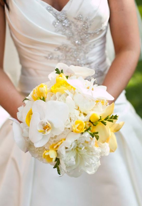 Top 25 Wedding Bouquets-yellow and white orchids-photography by Sarah Kate